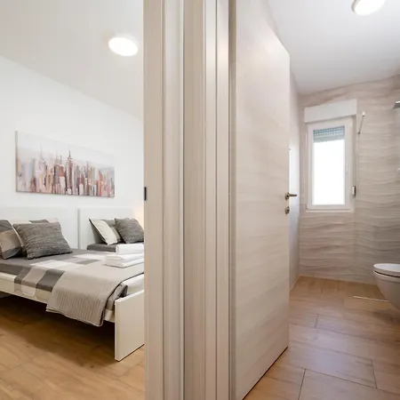 Sarana Apartment *