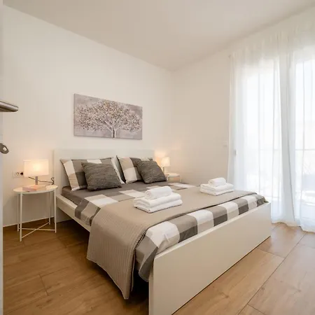 Apartment Sarana