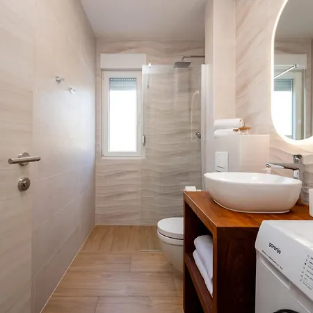 Apartment Sarana *