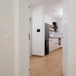 Sarana Apartment *
