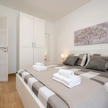 Sarana Appartement *